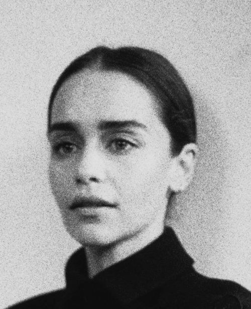 Emilia Clarke Photoshoot in Vogue Magazine, UK December 2020 1