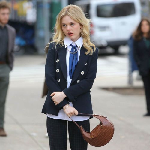 Emily Alyn Lind, Jordan Alexander and Whitney Peak on the Set of Gossip Girl on in New York 12/04/2020 8