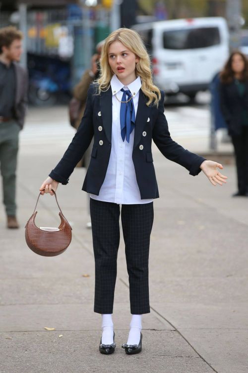 Emily Alyn Lind, Jordan Alexander and Whitney Peak on the Set of Gossip Girl on in New York 12/04/2020 11