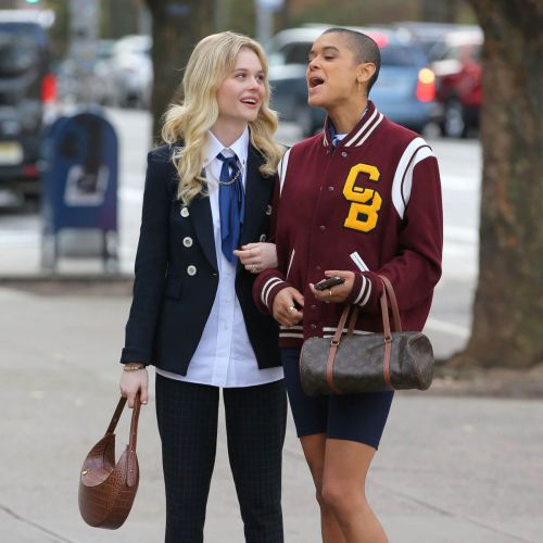 Emily Alyn Lind, Jordan Alexander and Whitney Peak on the Set of Gossip Girl on in New York 12/04/2020 12