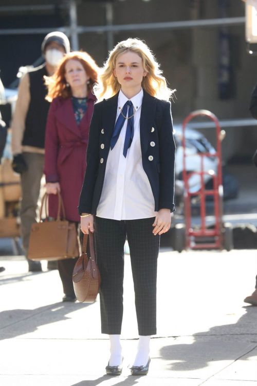 Emily Alyn Lind on the Set of Gossip Girl in New York 11/24/2020
