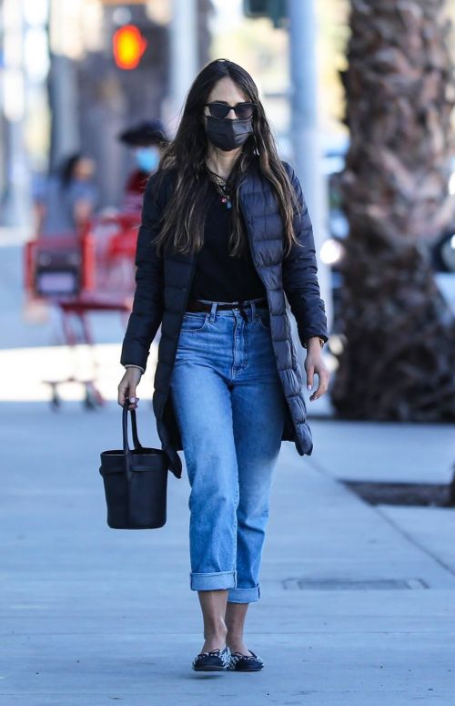Jordana Brewster Out for Shopping at Trader Joe