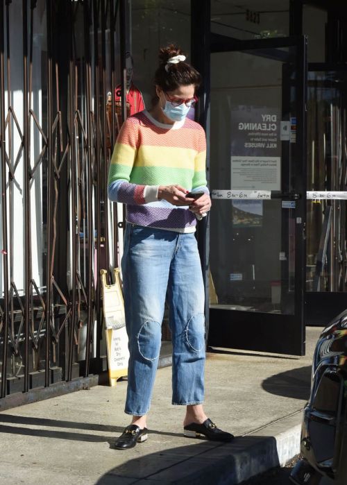 Michelle Monaghan in Colorful Sweater Out and About in Los Angeles 12/02/2020 1