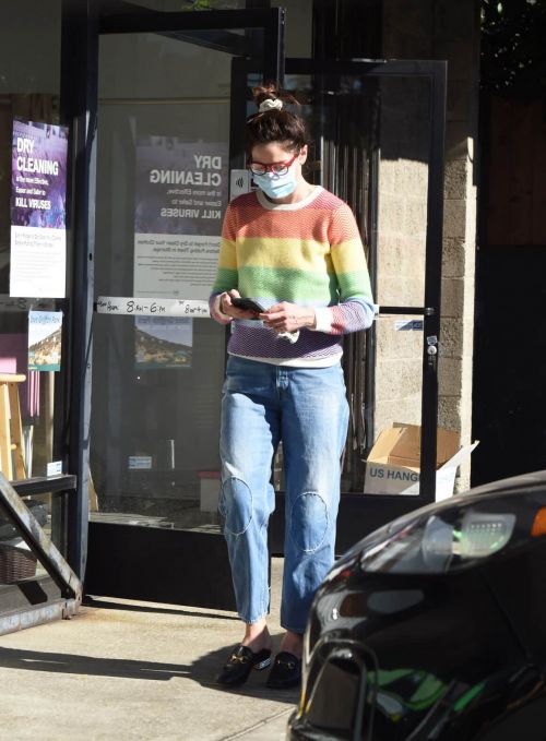 Michelle Monaghan in Colorful Sweater Out and About in Los Angeles 12/02/2020 5
