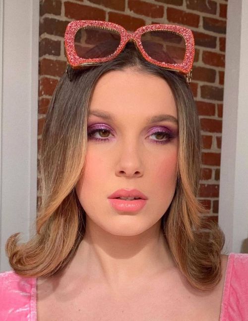 Millie Bobby Brown Beautiful Pictures - Instagram Photos 12/04/2020 1
