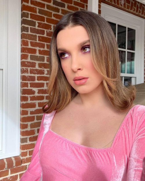 Millie Bobby Brown Beautiful Pictures - Instagram Photos 12/04/2020 3