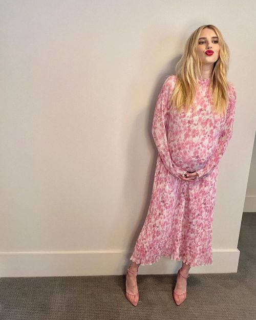 Pregnant Emma Roberts shows off Baby Bump in Floral Dress - Instagram Photos 10/28/2020 2
