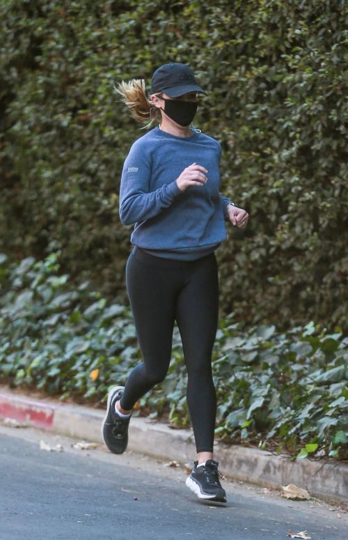 Reese Witherspoon in Tights Out Jogging in Brentwood 12/04/2020 1