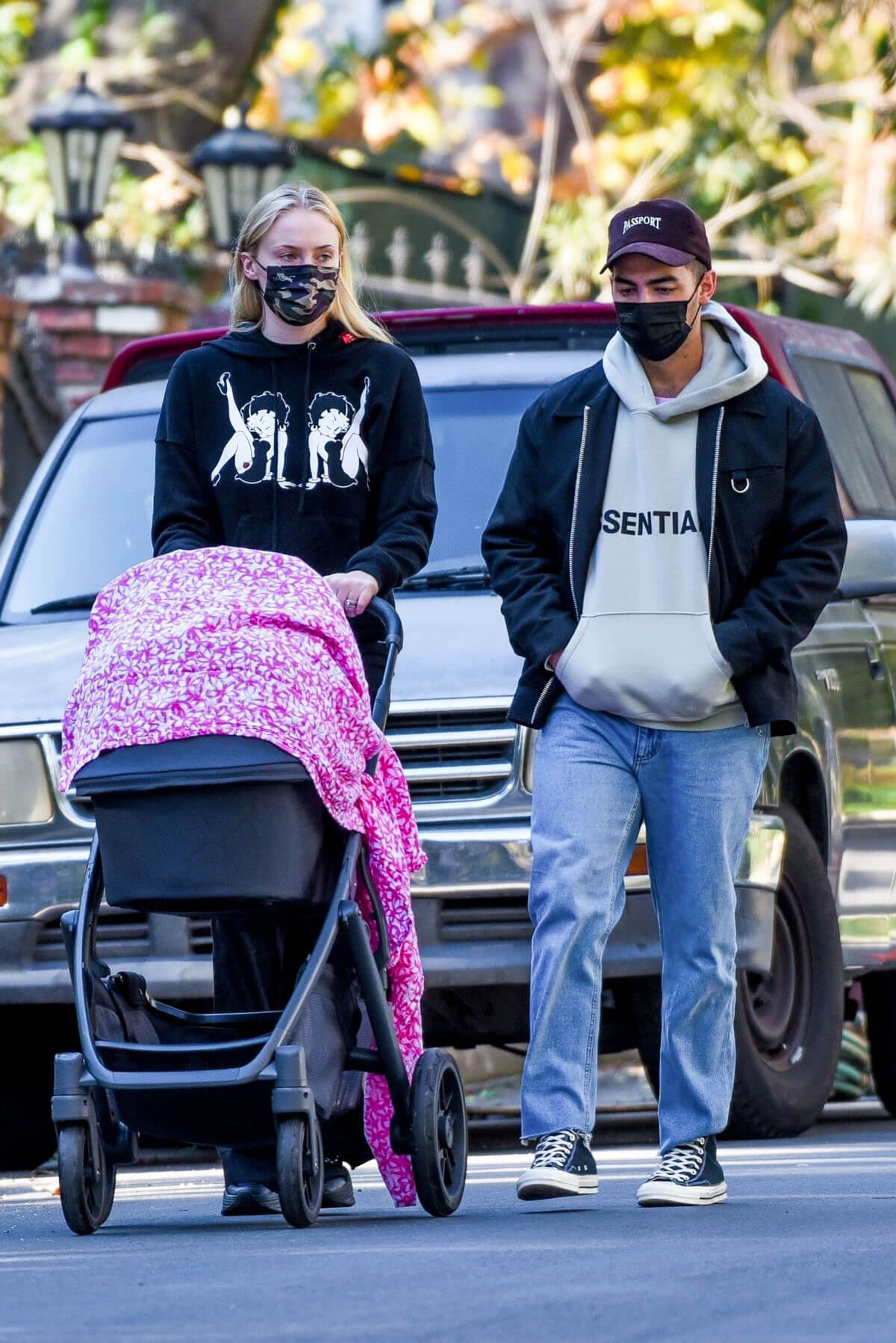 Sophie Turner and Joe Jonas Out with Their Daughter Willa Jonas in Los Angeles 11/24/2020