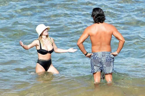 Sydney Sweeney in Black Bikini at a Beach in Hawaii 11/24/2020 7