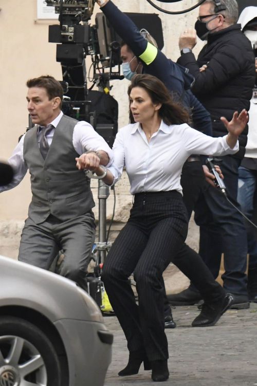 Tom Cruise and Hayley Atwell on the Set of Mission Impossible 7 in Rome 11/24/2020 7