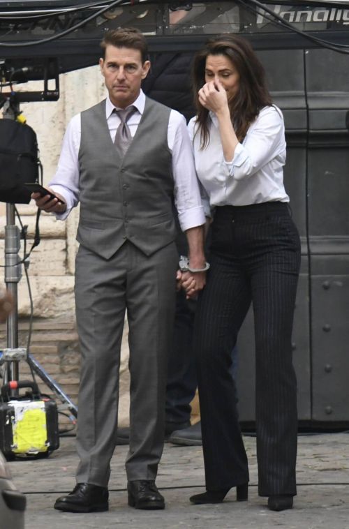 Tom Cruise and Hayley Atwell on the Set of Mission Impossible 7 in Rome 11/24/2020 10