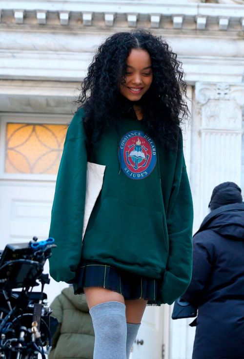 Whitney Peak flashes her legs on the Set of Gossip Girl in New York 11/24/2020 12