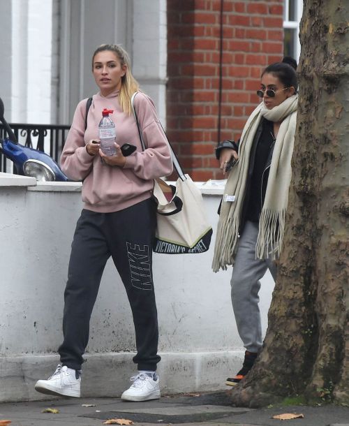 Zara McDermott Out and About in London 11/24/2020 1