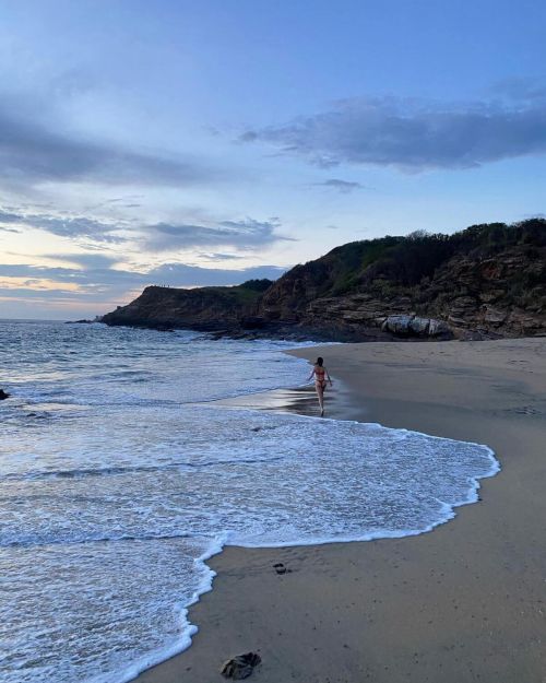 Zoey Deutch in Bikini at a Beach - Instagram Photos 11/25/2020 2