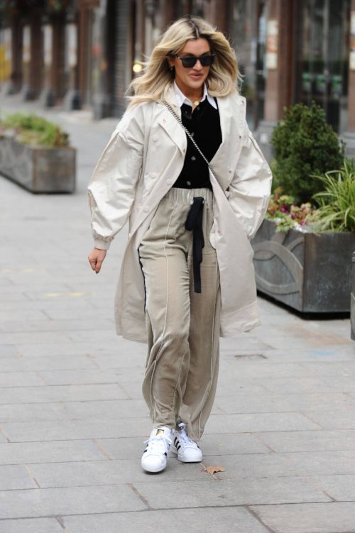 Ashley Roberts Leaves Heart FM in Overlong Coat with tracksuit bottoms in London 02/11/2021 1