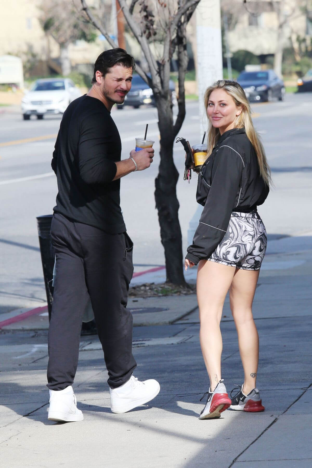 Cassie Scerbo and Boyfriend Gleb Savchenko Out for Coffee in Los Angeles 02/11/2021 5