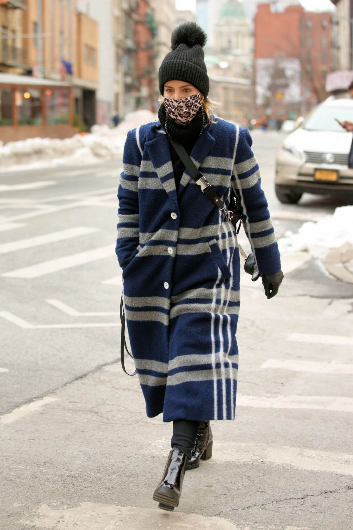 Dianna Agron Wearing in Extra Over Coat with Printed Mask Out in New York 02/10/2021