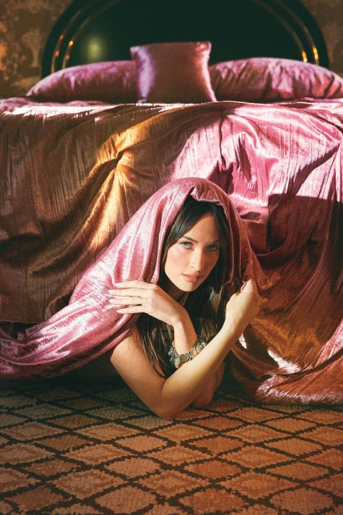 Kacey Musgraves Photoshoot in Rolling Stone Magazine, March 2021 2