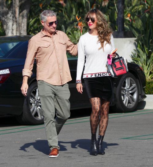 Kelly Dodd and Rick Leventhal Out for Lunch in Newport Beach 02/11/2021 3