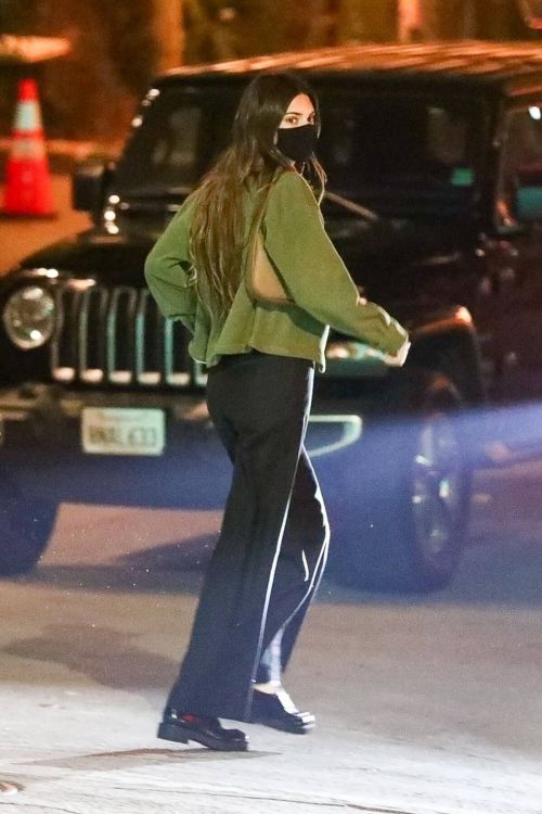 Kendall Jenner After Dinner Night Out in Los Angeles 02/10/2021 1