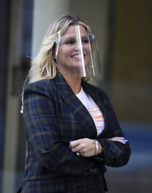 Kerry Katona in a Check Suit Pants Out and About in Leeds 02/11/2021 2