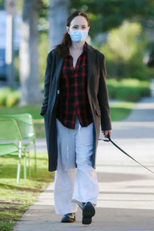 Madeleine Stowe walks with Her Dog Out in Los Angeles 02/09/2021 5