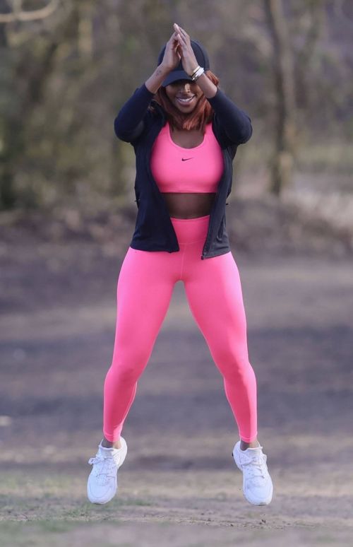 Alexandra Burke Complete Her Sports Look in Bold Pink Sportswear as She Workout at a Park in London 03/10/2021 8