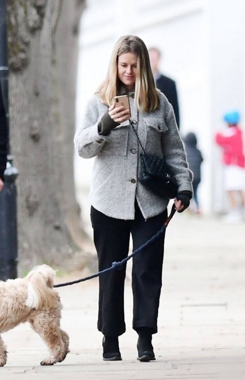 Alice Eve Steps Out at Notting Hill Park in London 03/18/2021 5