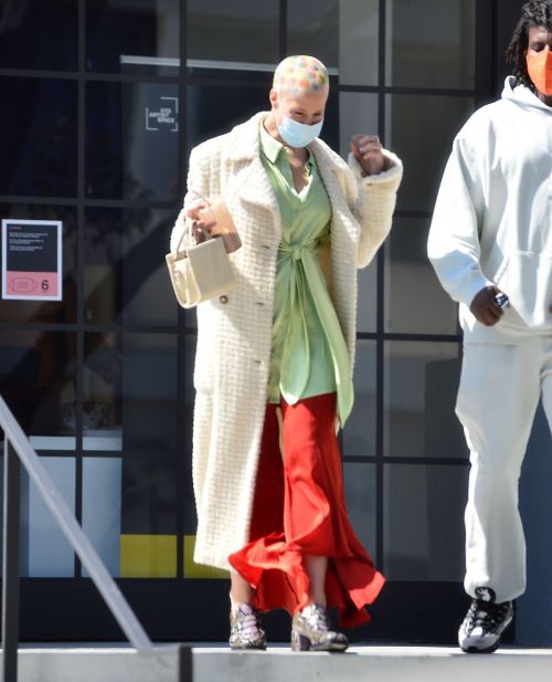 Amber Rose Enjoys Coffee and Leaves UTA Artist Space in Beverly Hills 03/14/2021 5