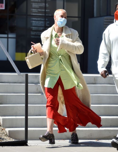 Amber Rose Enjoys Coffee and Leaves UTA Artist Space in Beverly Hills 03/14/2021 6