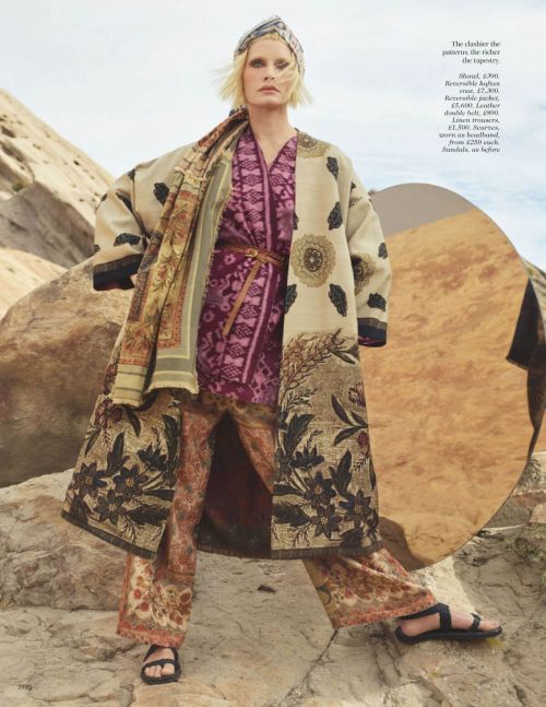 Amber Valletta Stars in Vogue Magazine, UK April 2021 3