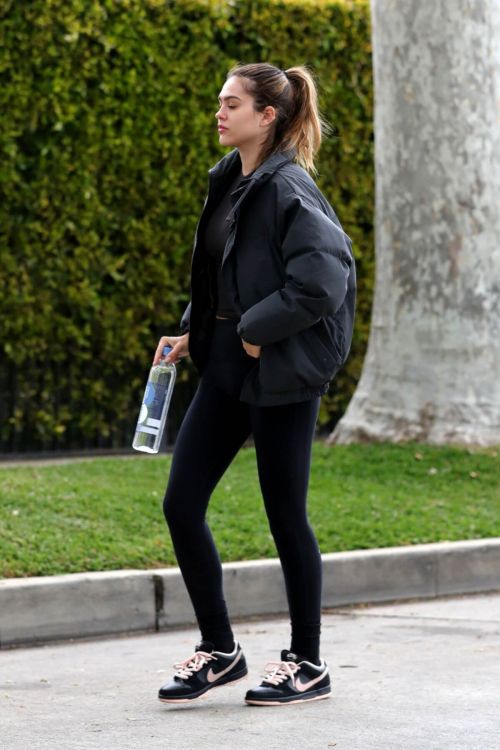 Amelia Gray Hamlin in Black Sportswear Heading to a Gym in West Hollywood 03/12/2021 3