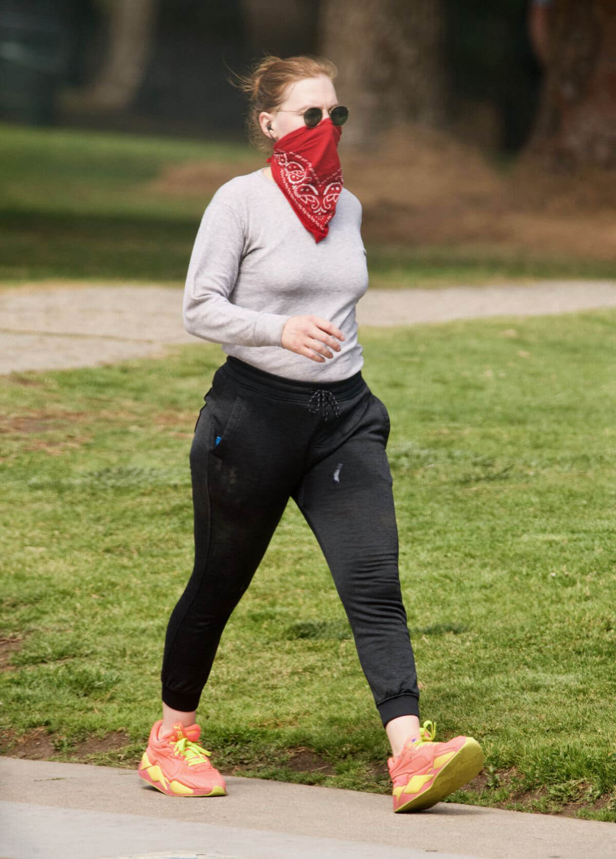 Amy Adams Steps Out at Griffith Park in Los Angeles 03/24/2021