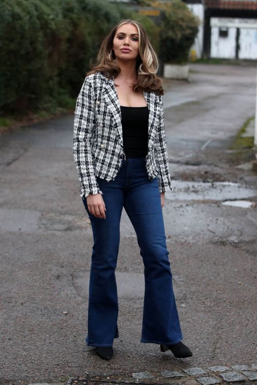 Amy Childs Spotted on the Set of The Only Way is Essex 03/21/2021 2