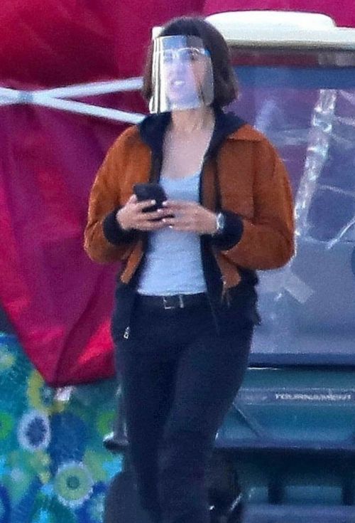 Ana de Armas Spotted on the Set of The Gray Man in Los Angeles 03/24/2021 1