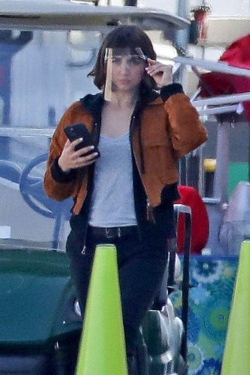 Ana de Armas Spotted on the Set of The Gray Man in Los Angeles 03/24/2021 4