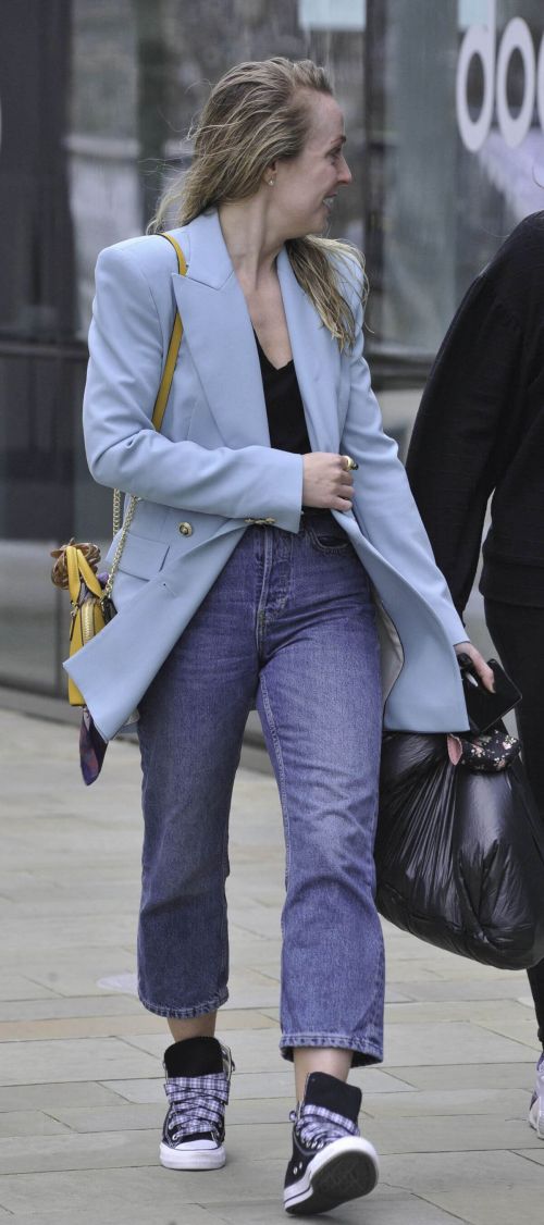 Angela Egan Seen Leaving Saturday Mashup in Manchester 20/03/2021 1