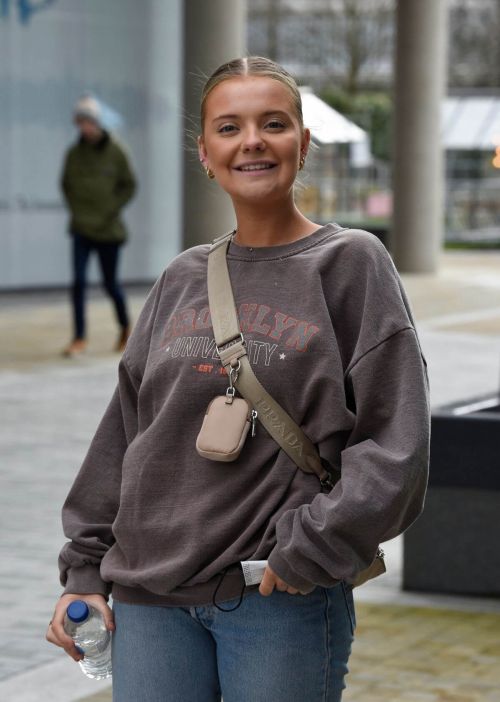 Anna Maynard Cool Look in Sweatshirt and Blue Denim as She Leaves Saturday Mash Up in Salford 03/13/2021 2