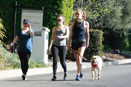 Anna Osceola Steps Out Hiking in Los Feliz 03/22/2021 5