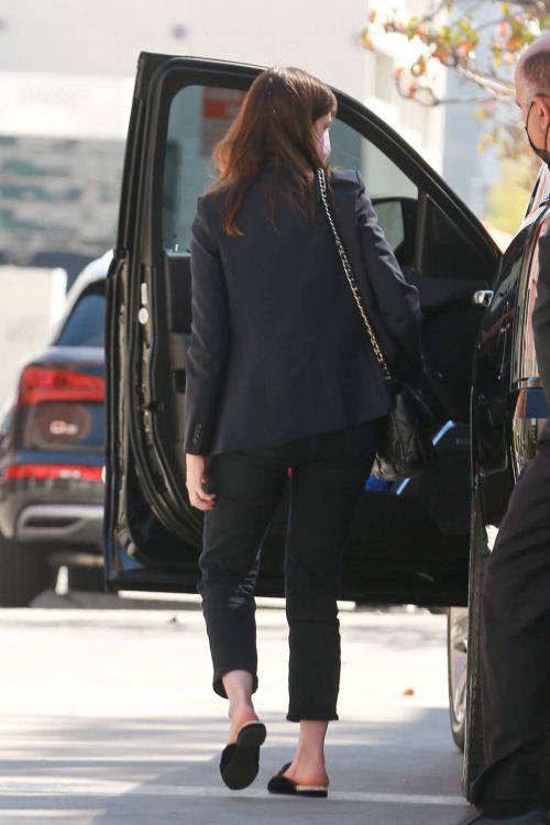 Anne Hathaway Steps Out from Car and Arrives at a Meeting in Los Angeles 02/24/2021 3