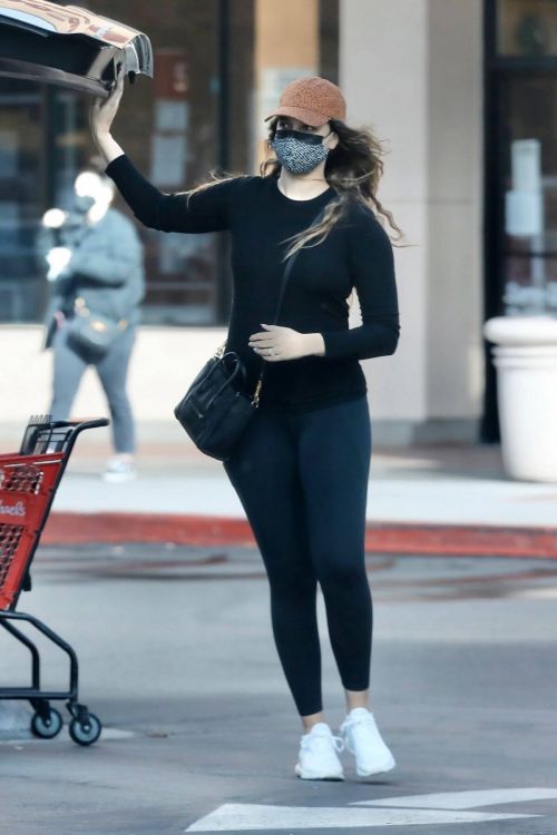 April Love Geary in Black Outfit Shopping at Michael