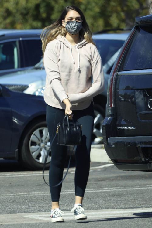 April Love Geary Looks Effortlessly Chic in Hoodie with Jeggings as She is Shopping at Ross in Los Angeles 03/12/2021 5
