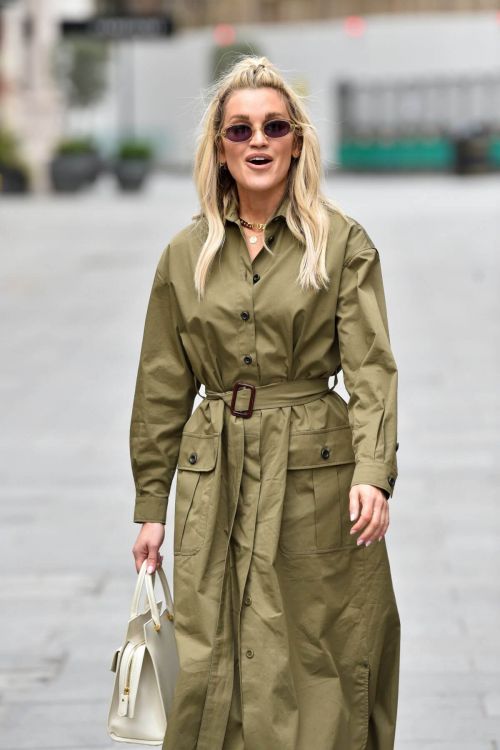 Ashley Roberts Spotted While Leaving Global Studios in London 03/25/2021