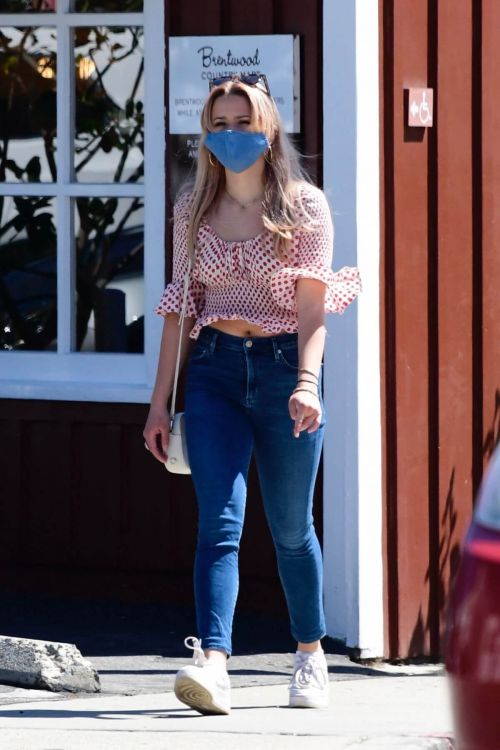 Ava Elizabeth Phillippe Out For Shopping In Brentwood Country Mart 03/20/2021