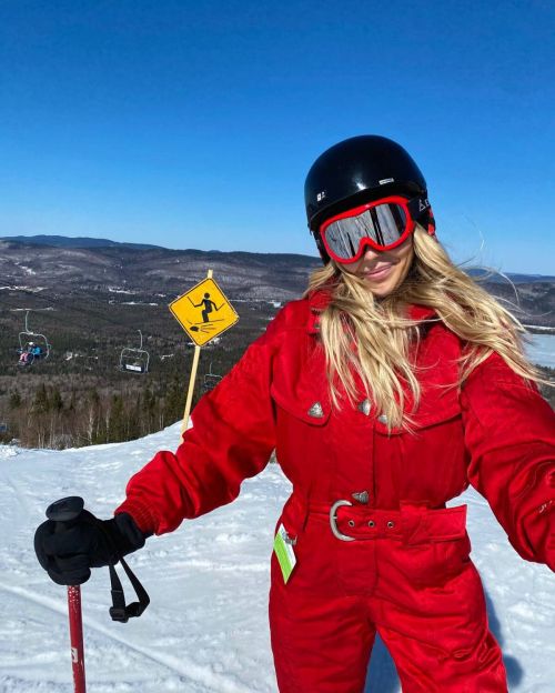 Beatrice Bouchard Shared Photos On Instagram 03/21/2021 4