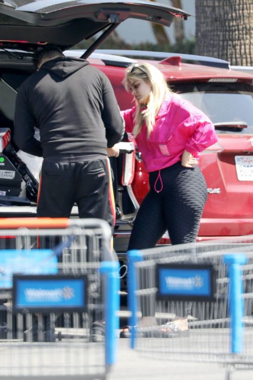 Bebe Rexha Steps Out for Shopping and Bike Ride in Santa Monica 03/21/2021 5