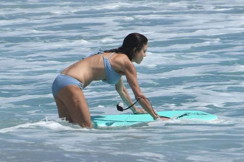 Bethenny Frankel Enjoys in Bikini at Surf Session in Florida 03/23/2021 6