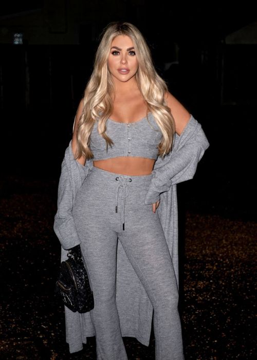 Bianca Gascoigne is Seen Leaving a Studio in London 03/21/2021 6
