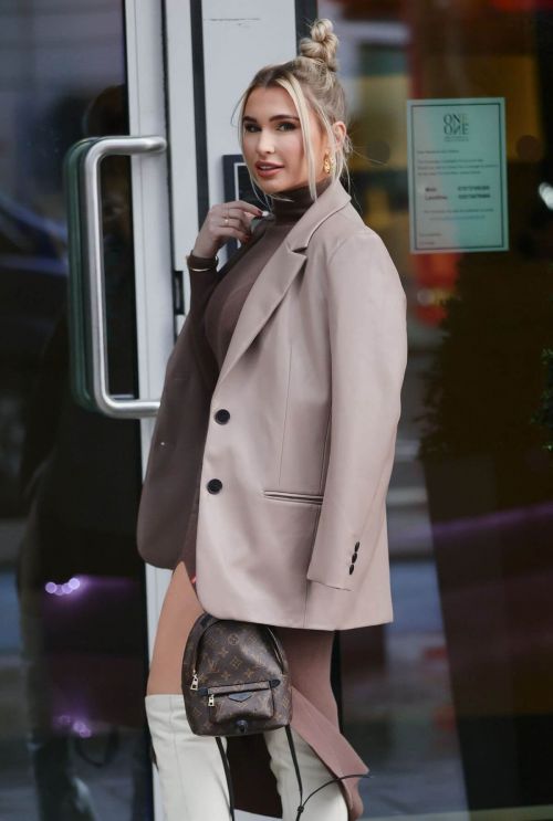 Billie Faiers in Thigh-High Split Dress Out and About in London 03/10/2021 1
